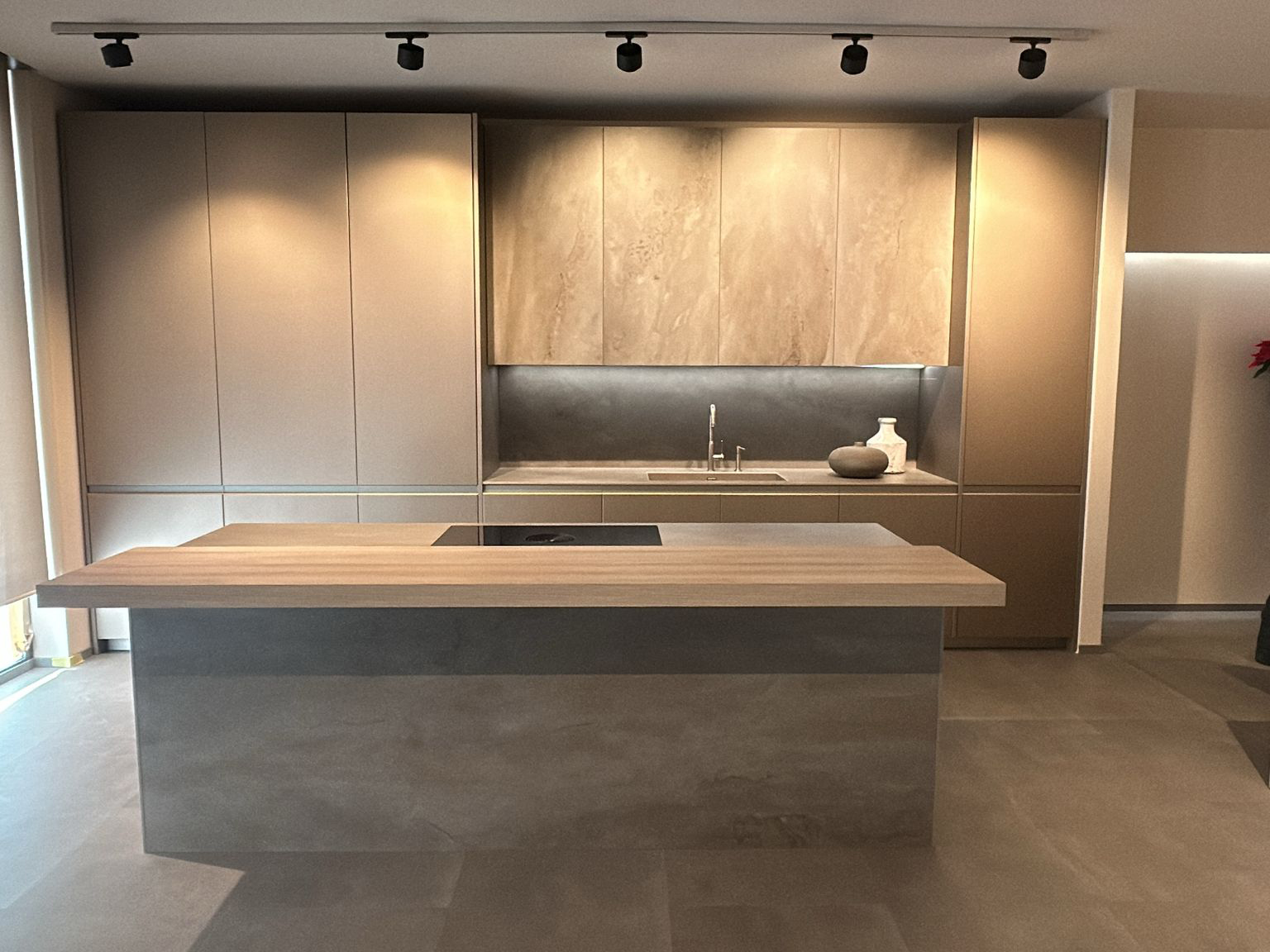 Cucina Arrital Project Up moderna in esposizione nello showroom
